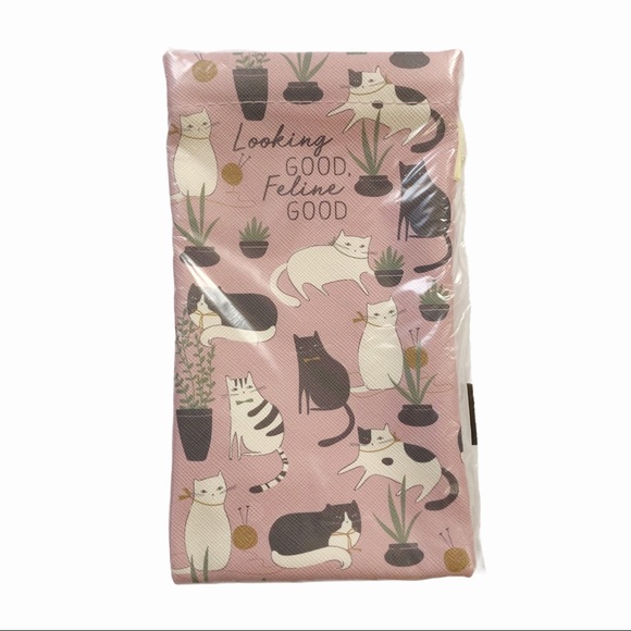 Karma Gifts set cat makeup bag/eyeglass case/socks NWT - Picture 7 of 12